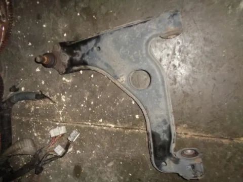 Ψαλίδι Εμπρός Αριστερό για OPEL ASTRA (1998 - 2004) G ΠΑΛΕΤΑ 1 *223236* Ψαλίδι Εμπρός Αριστερό για OPEL ASTRA (1998 - 2004) G ΠΑΛΕΤΑ 1 *223236*