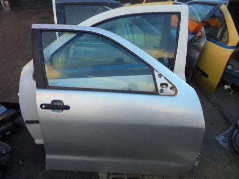 Πόρτα Εμπρός Δεξιά για SEAT IBIZA (1995 - 1997) (6K) *A* Πόρτα Εμπρός Δεξιά για SEAT IBIZA (1995 - 1997) (6K) *A*