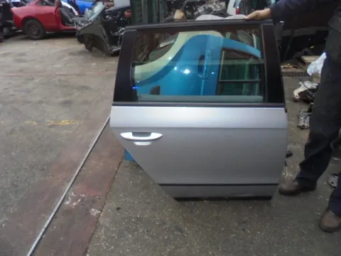 Πόρτα Πίσω Δεξιά για VW PASSAT (2005 - 2011) (3C2) S-Wagon - 5dr *Ε* Πόρτα Πίσω Δεξιά για VW PASSAT (2005 - 2011) (3C2) S-Wagon - 5dr *Ε*
