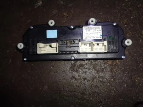 Χειριστήρια Καλοριφέρ 5HB009749 για SKODA OCTAVIA (2008 - 2013) 5 (1Z3-5) -  Χειριστήρια Καλοριφέρ 5HB009749 για SKODA OCTAVIA (2008 - 2013) 5 (1Z3-5) -