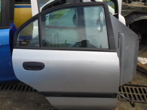 Πόρτα Πίσω Δεξιά για MITSUBISHI CARISMA (1999 - 2004) (DA) Πόρτα Πίσω Δεξιά για MITSUBISHI CARISMA (1999 - 2004) (DA)