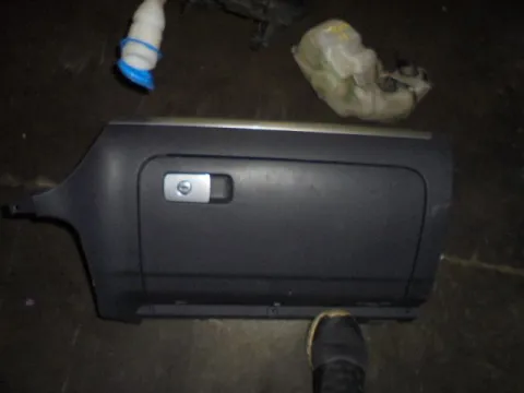 Ντουλαπάκι για VW GOLF (2004 - 2008) Mk5 (1K1) *Γ* Ντουλαπάκι για VW GOLF (2004 - 2008) Mk5 (1K1) *Γ*
