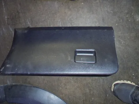 Ντουλαπάκι για TOYOTA YARIS (2015 - 2017) *Γ* Ντουλαπάκι για TOYOTA YARIS (2015 - 2017) *Γ*