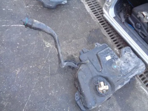 Δεξαμενή Καυσίμου (Ρεζερβουάρ) για RENAULT CLIO (2013 - ) Diesel *Δ* Δεξαμενή Καυσίμου (Ρεζερβουάρ) για RENAULT CLIO (2013 - ) Diesel *Δ*