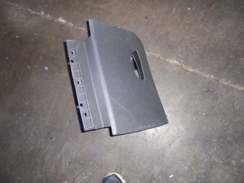 Ντουλαπάκι για FORD FOCUS (1998 - 2001) Mk1a *Γ* Ντουλαπάκι για FORD FOCUS (1998 - 2001) Mk1a *Γ*