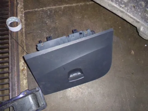 Ντουλαπάκι για SEAT IBIZA (2008 - 2013) (6J) *Γ* Ντουλαπάκι για SEAT IBIZA (2008 - 2013) (6J) *Γ*