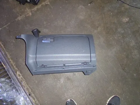 Ντουλαπάκι για VW GOLF (2004 - 2008) Mk5 (1K1) *Γ* Ντουλαπάκι για VW GOLF (2004 - 2008) Mk5 (1K1) *Γ*