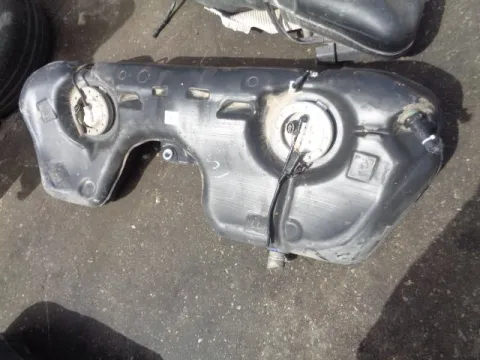 Δεξαμενή Καυσίμου (Ρεζερβουάρ) για BMW 3 Series (2008 - 2012) (E90-1-2-3 F-L) *Δ* Δεξαμενή Καυσίμου (Ρεζερβουάρ) για BMW 3 Series (2008 - 2012) (E90-1-2-3 F-L) *Δ*