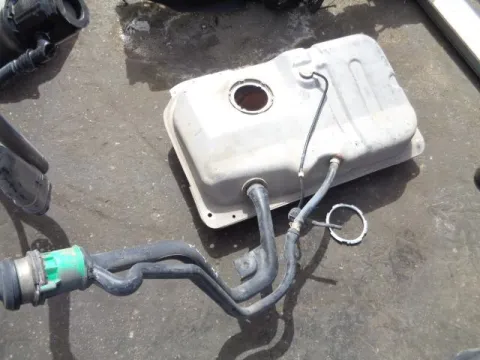 Δεξαμενή Καυσίμου (Ρεζερβουάρ) για FORD KA (1997 - 2008) (RB) *Δ* Δεξαμενή Καυσίμου (Ρεζερβουάρ) για FORD KA (1997 - 2008) (RB) *Δ*