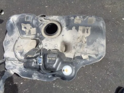 Δεξαμενή Καυσίμου (Ρεζερβουάρ) 172052F000 για NISSAN PRIMERA (1996 - 1999) (P11) , (1999 - 2001) (P11) *Δ* Δεξαμενή Καυσίμου (Ρεζερβουάρ) 172052F000 για NISSAN PRIMERA (1996 - 1999) (P11) , (1999 - 2001) (P11) *Δ*