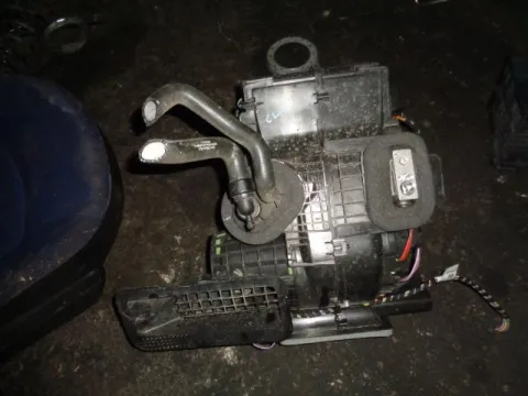 Ψύκτης (Εβαπορέτα) με Μοτέρ Καλοριφέρ για RENAULT CLIO (2013 - ) *Α* Ψύκτης (Εβαπορέτα) με Μοτέρ Καλοριφέρ για RENAULT CLIO (2013 - ) *Α*
