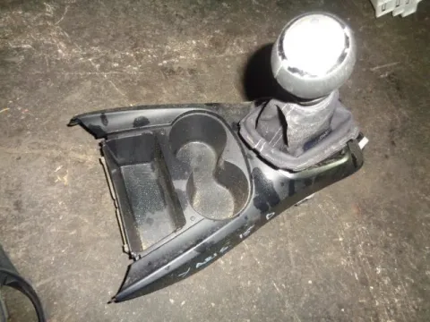 Μοχλός Ταχυτήτων για TOYOTA YARIS (2015 - 2017) *Δ* Μοχλός Ταχυτήτων για TOYOTA YARIS (2015 - 2017) *Δ*