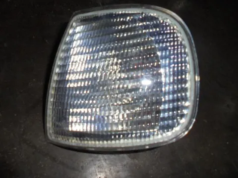 Φλας Εμπρός Αριστερό για VW CADDY (1996 - 2004) (9K9A) Φλας Εμπρός Αριστερό για VW CADDY (1996 - 2004) (9K9A)