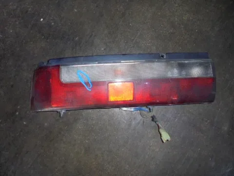 Φανάρι Πίσω Αριστερό Ραγισμένο για SUZUKI SWIFT (1992 - 1996) (SF) Φανάρι Πίσω Αριστερό Ραγισμένο για SUZUKI SWIFT (1992 - 1996) (SF)