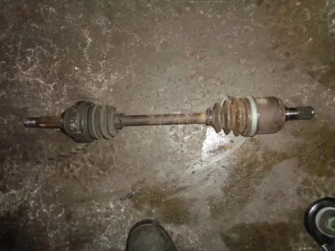 Ημιαξόνιο Εμπρός Αριστερό Με ABS για HYUNDAI ACCENT (1997 - 1999) (UA) (X3) Ημιαξόνιο Εμπρός Αριστερό Με ABS για HYUNDAI ACCENT (1997 - 1999) (UA) (X3)