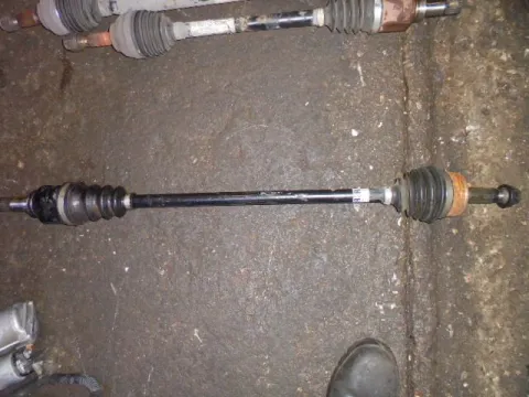 Ημιαξόνιο Εμπρός Δεξί για TOYOTA AYGO (2014 - )