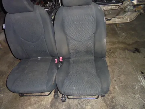 Καθίσματα Σετ Εμπρός για TOYOTA RAV-4 (2006 - 2009) (XA30) **Α** Καθίσματα Σετ Εμπρός για TOYOTA RAV-4 (2006 - 2009) (XA30) **Α**