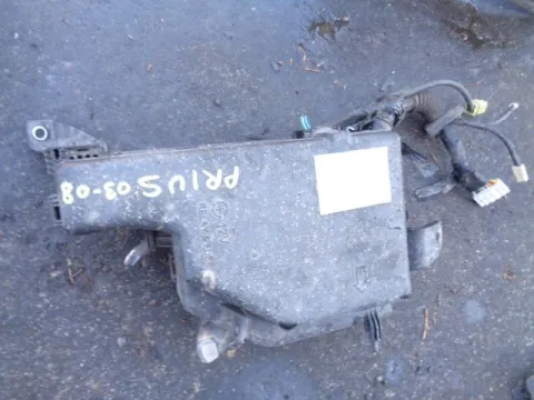 Ασφαλειοθήκη Μπαταρίας για TOYOTA PRIUS (2003 - 2008) *Δ* Ασφαλειοθήκη Μπαταρίας για TOYOTA PRIUS (2003 - 2008) *Δ*