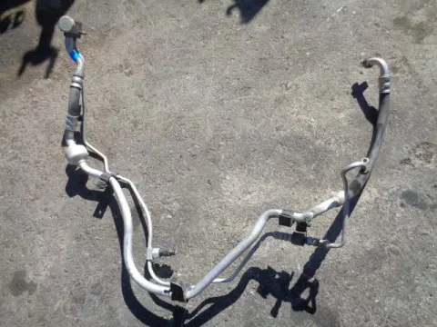 Σωλήνας A-C για HYUNDAI i30 (2007 - 2012) *Δ* Σωλήνας A-C για HYUNDAI i30 (2007 - 2012) *Δ*