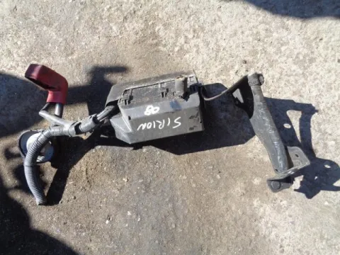 Ασφαλειοθήκη Μπαταρίας για DAIHATSU SIRION (2006 - ) (M300) (M301) *Δ* Ασφαλειοθήκη Μπαταρίας για DAIHATSU SIRION (2006 - ) (M300) (M301) *Δ*