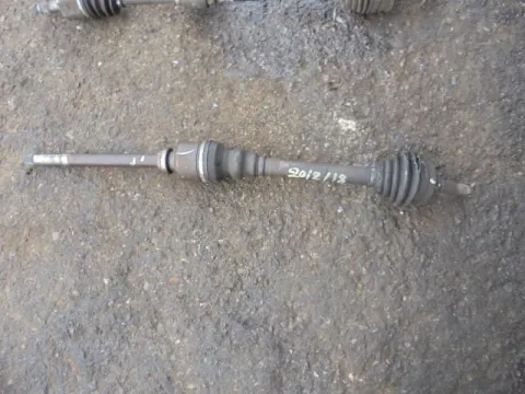 Ημιαξόνιο Εμπρός Δεξί για CITROEN C5 (2001 - 2004) (DC) Ημιαξόνιο Εμπρός Δεξί για CITROEN C5 (2001 - 2004) (DC)