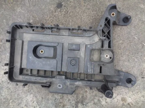 Βάση Μπαταρίας για VW SCIROCCO (2008 - 2014) (137) *Δ* Βάση Μπαταρίας για VW SCIROCCO (2008 - 2014) (137) *Δ*