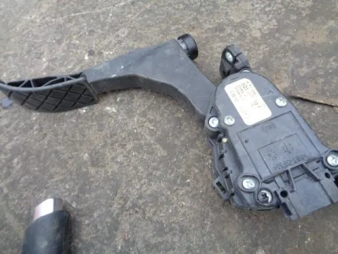 Πετάλ Γκαζιού για VW POLO (2009 - 2014) (6R) *Δ* Πετάλ Γκαζιού για VW POLO (2009 - 2014) (6R) *Δ*