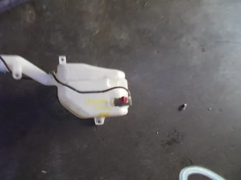 Δοχείο Υαλοκαθαριστήρων Με Μοτέρ για HONDA CIVIC (1992 - 1995) (EG - H - J) Sedan - 4dr *Γ* Δοχείο Υαλοκαθαριστήρων Με Μοτέρ για HONDA CIVIC (1992 - 1995) (EG - H - J) Sedan - 4dr *Γ*