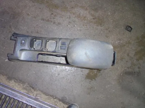 Υποβραχιόνιο(Τεμπέλης) για NISSAN PRIMERA (2002 - 2007) (P12) *Γ* Υποβραχιόνιο(Τεμπέλης) για NISSAN PRIMERA (2002 - 2007) (P12) *Γ*