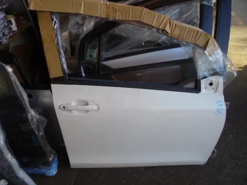 Πόρτα Εμπρός Δεξιά για TOYOTA YARIS (2006 - 2009) (KL9) , (2009 - 2012) (XP90) Πόρτα Εμπρός Δεξιά για TOYOTA YARIS (2006 - 2009) (KL9) , (2009 - 2012) (XP90)