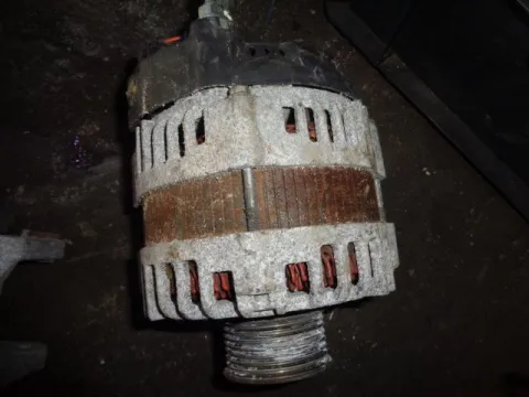 Δυναμό - Εναλλάκτης 23100ED00B για NISSAN NOTE (2005 - 2008) (E11) 1500 (K9K 276) diesel 86 dCi