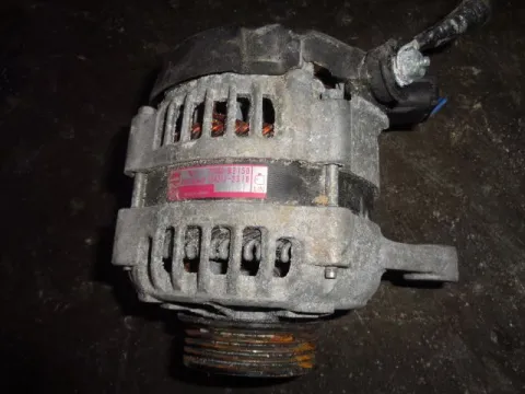Δυναμό - Εναλλάκτης 27060B2150 για DAIHATSU MOVE (2000 - 2002) (L901) Δυναμό - Εναλλάκτης 27060B2150 για DAIHATSU MOVE (2000 - 2002) (L901)