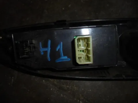 Διακόπτης Παραθύρων Κεντρικός Αριστερής 2ΠΛΟΣ 7PIN για HYUNDAI H-1 STAREX (1998 - 2001) , (2001 - 2007) - 