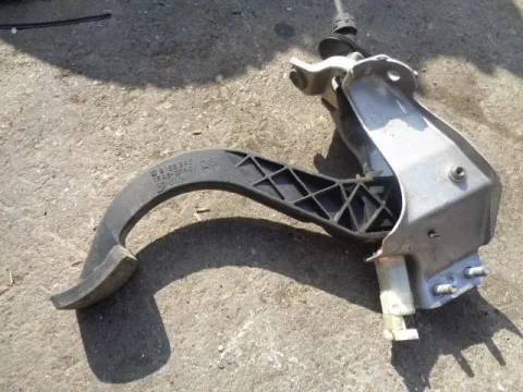 Πετάλ Συμπλέκτη για OPEL CORSA (2000 - 2004) C *Δ* Πετάλ Συμπλέκτη για OPEL CORSA (2000 - 2004) C *Δ*