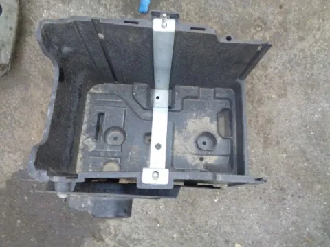 Βάση Μπαταρίας 8V2110723BC για FORD FIESTA (2008 - 2012) Mk6 (JA8) 1400 (F6JD) Diesel 68 TDCi *Δ* Βάση Μπαταρίας 8V2110723BC για FORD FIESTA (2008 - 2012) Mk6 (JA8) 1400 (F6JD) Diesel 68 TDCi *Δ*