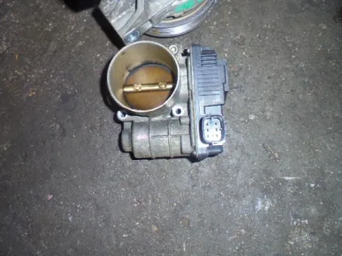 Σώμα Πεταλούδας για NISSAN X-TRAIL (2001 - 2003) (T30) 2000 (QR20DE) petrol 140 4WD Σώμα Πεταλούδας για NISSAN X-TRAIL (2001 - 2003) (T30) 2000 (QR20DE) petrol 140 4WD