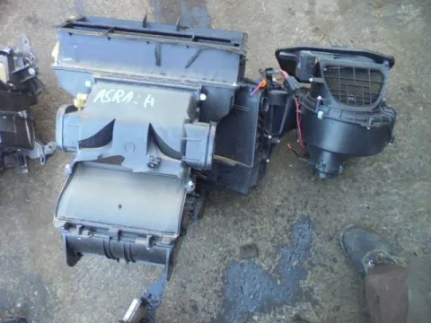 Ψύκτης (Εβαπορέτα) για OPEL ASTRA (2004 - 2007) H **A** Ψύκτης (Εβαπορέτα) για OPEL ASTRA (2004 - 2007) H **A**