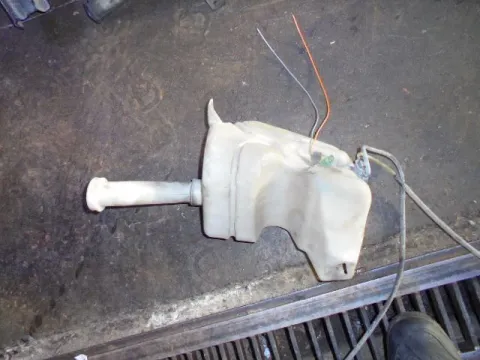 Δοχείο Υαλοκαθαριστήρων Με Μοτέρ για CITROEN XSARA (1997 - 2000) Δοχείο Υαλοκαθαριστήρων Με Μοτέρ για CITROEN XSARA (1997 - 2000)