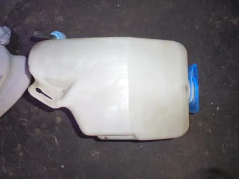 Δοχείο Υαλοκαθαριστήρων Με Μοτέρ για SEAT IBIZA (1995 - 1997) (6K) Δοχείο Υαλοκαθαριστήρων Με Μοτέρ για SEAT IBIZA (1995 - 1997) (6K)