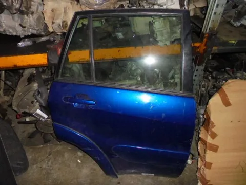 Πόρτα Πίσω Δεξιά για TOYOTA RAV-4 (2000 - 2004) (XA20) Πόρτα Πίσω Δεξιά για TOYOTA RAV-4 (2000 - 2004) (XA20)