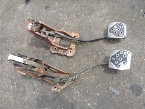 Σετ Πεταλιέρα για TOYOTA AVENSIS (2000 - 2003) (T220) *Δ* Σετ Πεταλιέρα για TOYOTA AVENSIS (2000 - 2003) (T220) *Δ*