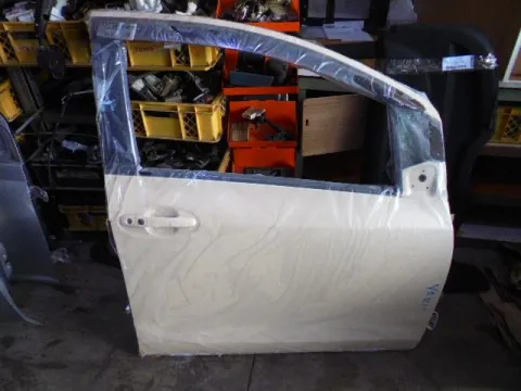 Πόρτα Εμπρός Δεξιά για TOYOTA YARIS (2006 - 2009) (KL9) , (2009 - 2012) (XP90) Πόρτα Εμπρός Δεξιά για TOYOTA YARIS (2006 - 2009) (KL9) , (2009 - 2012) (XP90)