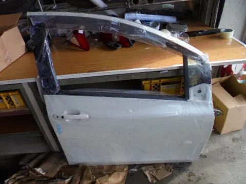 Πόρτα Εμπρός Δεξιά για TOYOTA YARIS (2006 - 2009) (KL9) , (2009 - 2012) (XP90) Πόρτα Εμπρός Δεξιά για TOYOTA YARIS (2006 - 2009) (KL9) , (2009 - 2012) (XP90)