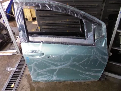 Πόρτα Εμπρός Δεξιά για TOYOTA YARIS (2006 - 2009) (KL9) , (2009 - 2012) (XP90) Πόρτα Εμπρός Δεξιά για TOYOTA YARIS (2006 - 2009) (KL9) , (2009 - 2012) (XP90)