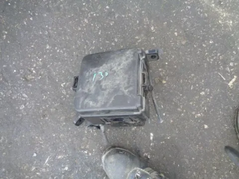 Ασφαλειοθήκη Μπαταρίας για HYUNDAI i30 (2007 - 2012)  *Δ* Ασφαλειοθήκη Μπαταρίας για HYUNDAI i30 (2007 - 2012)  *Δ*