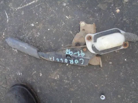Καστάνια Χειροφρένου για TOYOTA COROLLA (1992 - 1997) (AE100) *Δ* Καστάνια Χειροφρένου για TOYOTA COROLLA (1992 - 1997) (AE100) *Δ*
