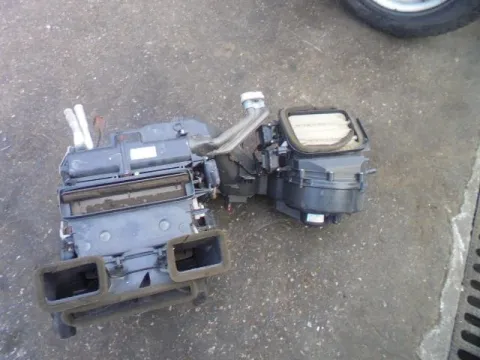 Ψύκτης (Εβαπορέτα) Με Κλίμα για AUDI A6 (2001 - 2004) (4B) **A** Ψύκτης (Εβαπορέτα) Με Κλίμα για AUDI A6 (2001 - 2004) (4B) **A**