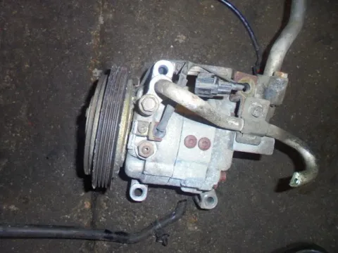 Συμπιεστής A-C (Κομπρέσορας) για NISSAN SUNNY (1991 - 1995) (N14) Συμπιεστής A-C (Κομπρέσορας) για NISSAN SUNNY (1991 - 1995) (N14)