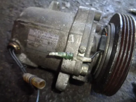 Συμπιεστής A-C (Κομπρέσορας) για SUZUKI SWIFT (1992 - 1996) (SF) Συμπιεστής A-C (Κομπρέσορας) για SUZUKI SWIFT (1992 - 1996) (SF)