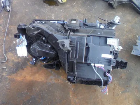 Ψύκτης (Εβαπορέτα) για TOYOTA COROLLA (2013 - 2016) Diesel **Δ** Ψύκτης (Εβαπορέτα) για TOYOTA COROLLA (2013 - 2016) Diesel **Δ**